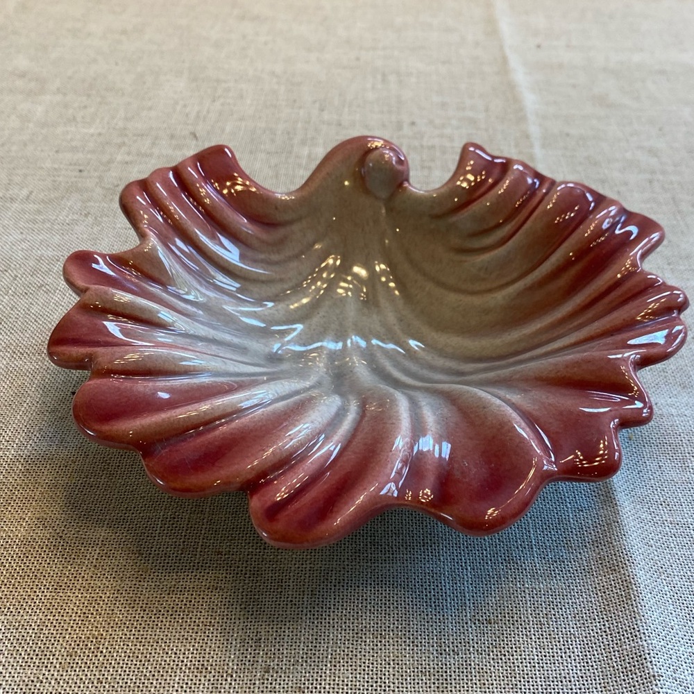 West Coast Pottery 803 MCM footed shell candy dish bowl.